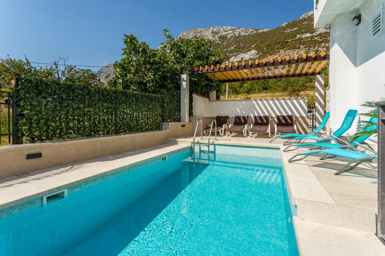 Apartamento House Luce With Pool Čisla Exterior foto
