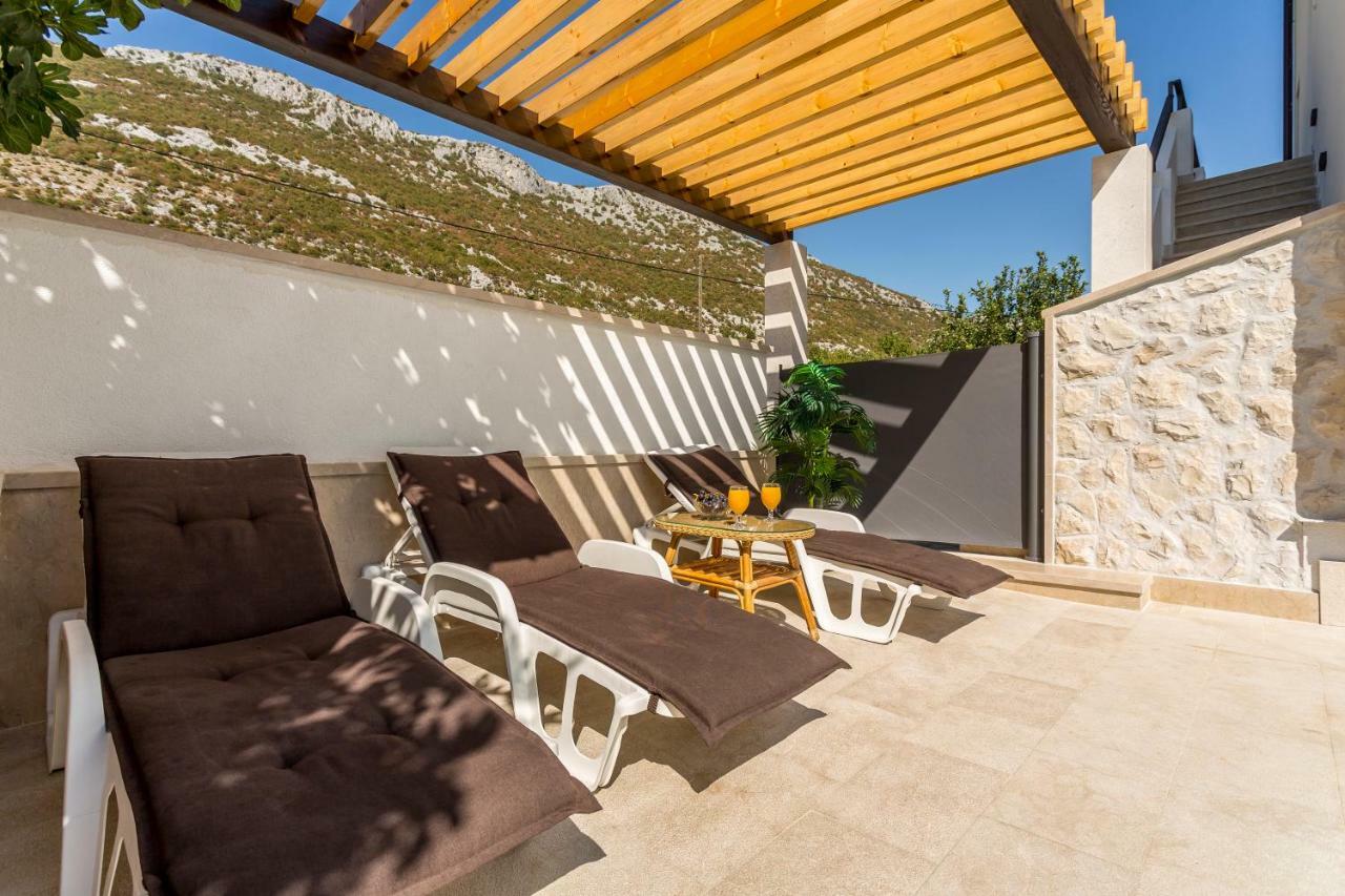 Apartamento House Luce With Pool Čisla Exterior foto