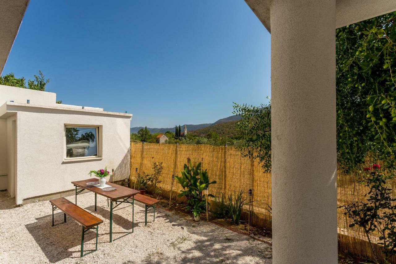 Apartamento House Luce With Pool Čisla Exterior foto